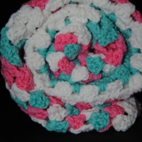 Crochet Pink, Blue, and White Baby Blanket/New - Picture 4 of 4